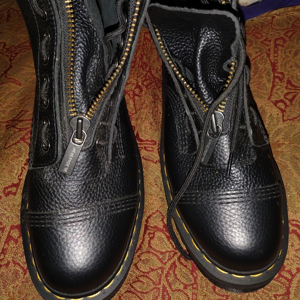 Doc Martens Sinclair milled nappa leather platform boots